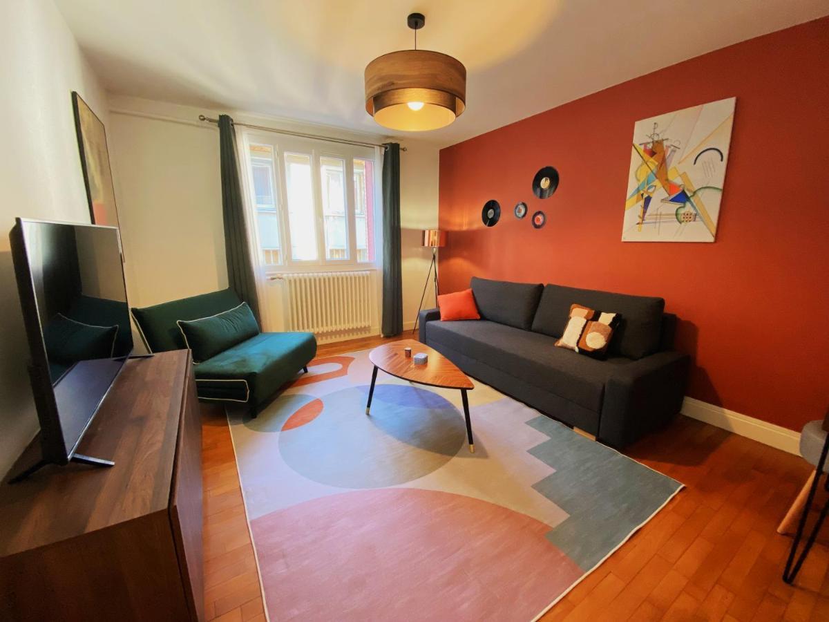 Le Fifties Apartment Vichy Bagian luar foto